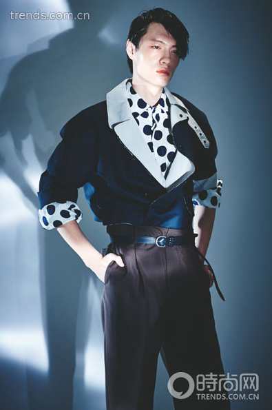 《型男自造10日塑形你最型男子普拉提》,专业,健康,运动,男人,健身,第1张 《型男自造10日塑形你最型男子普拉提》,专业,健康,运动,男人,健身,第1张