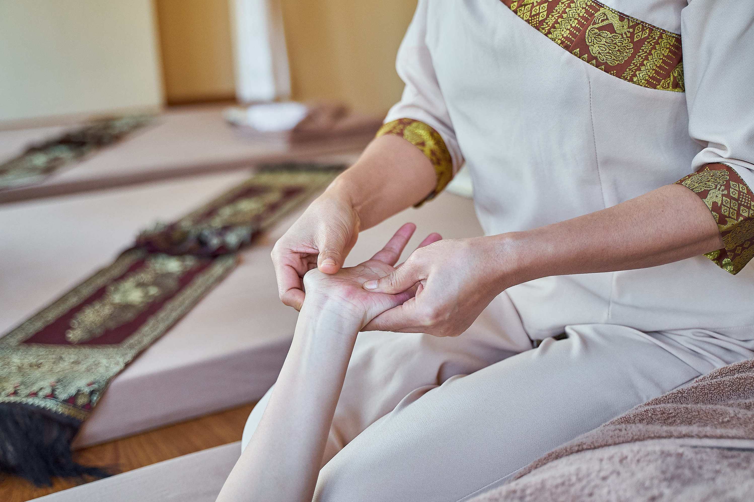 《指压按摩－－自我治疗的艺术》视频教学,艺术,按摩,第1张