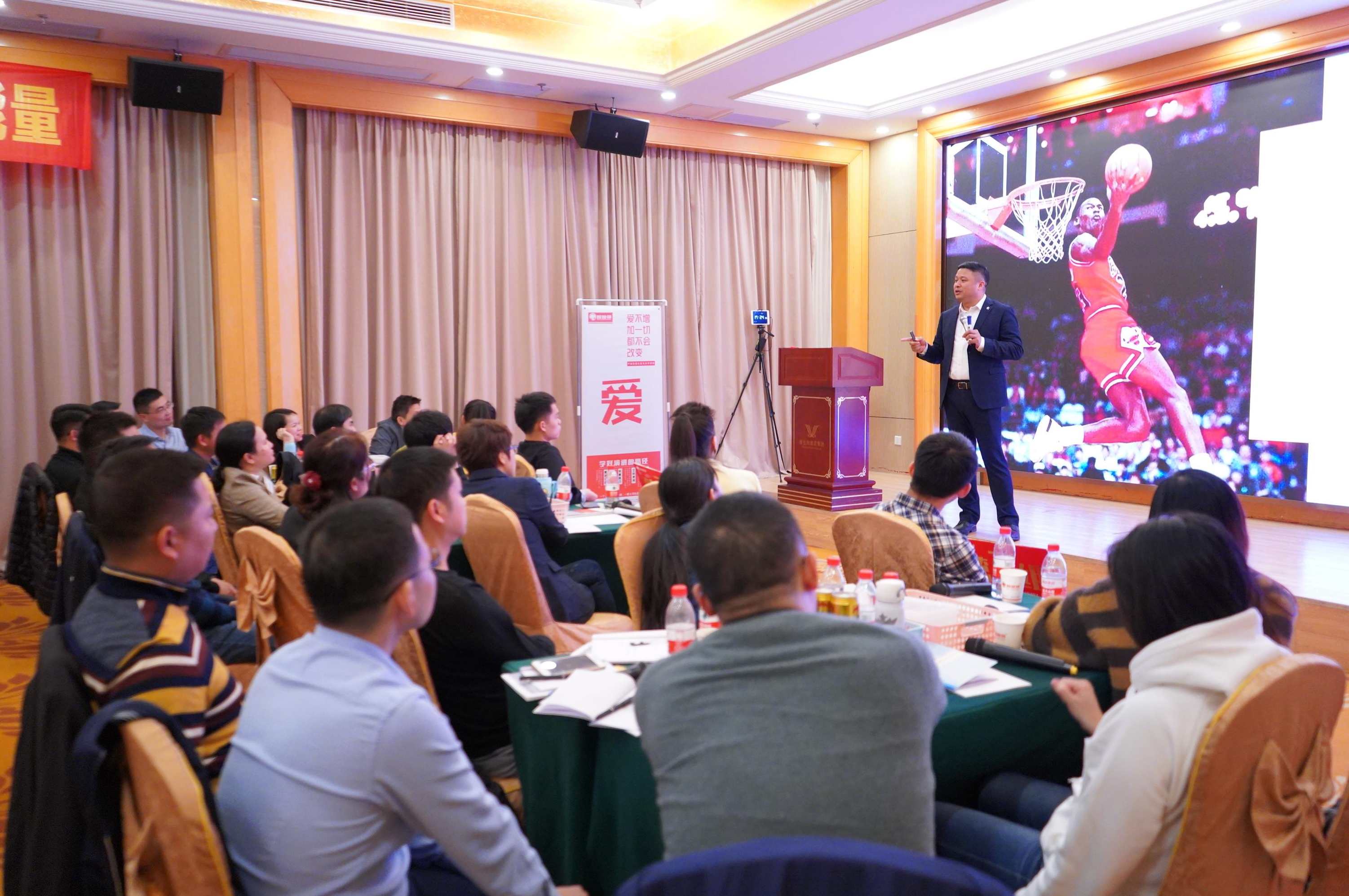 演讲口才 普通人到说话高手的演讲课,发展,成长,领导,第1张 演讲口才 普通人到说话高手的演讲课,发展,成长,领导,第1张