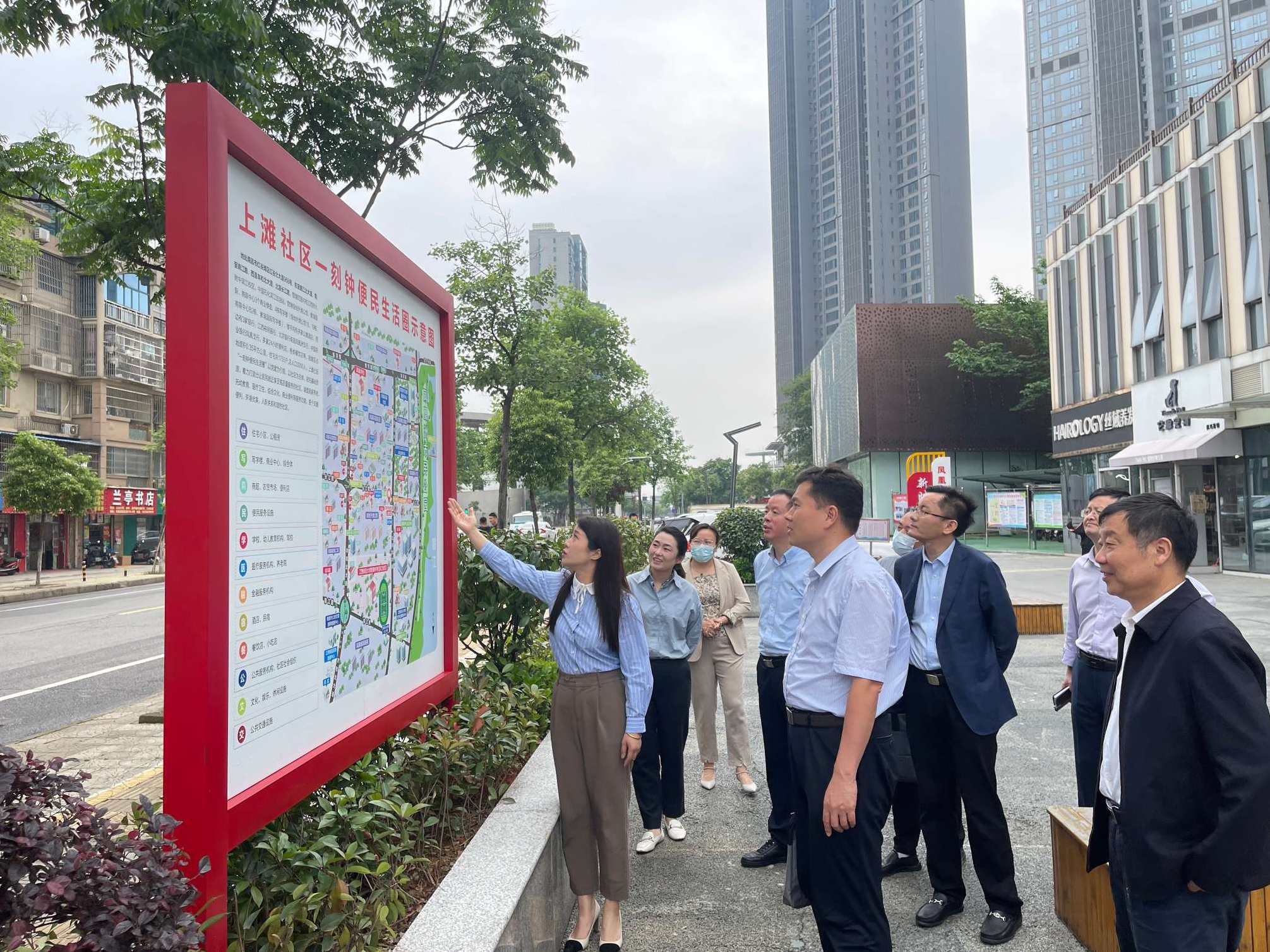 易钟 一线服务员实战服务技巧,课程,管理,发展,竞争,论坛,第1张 易钟 一线服务员实战服务技巧,课程,管理,发展,竞争,论坛,第1张