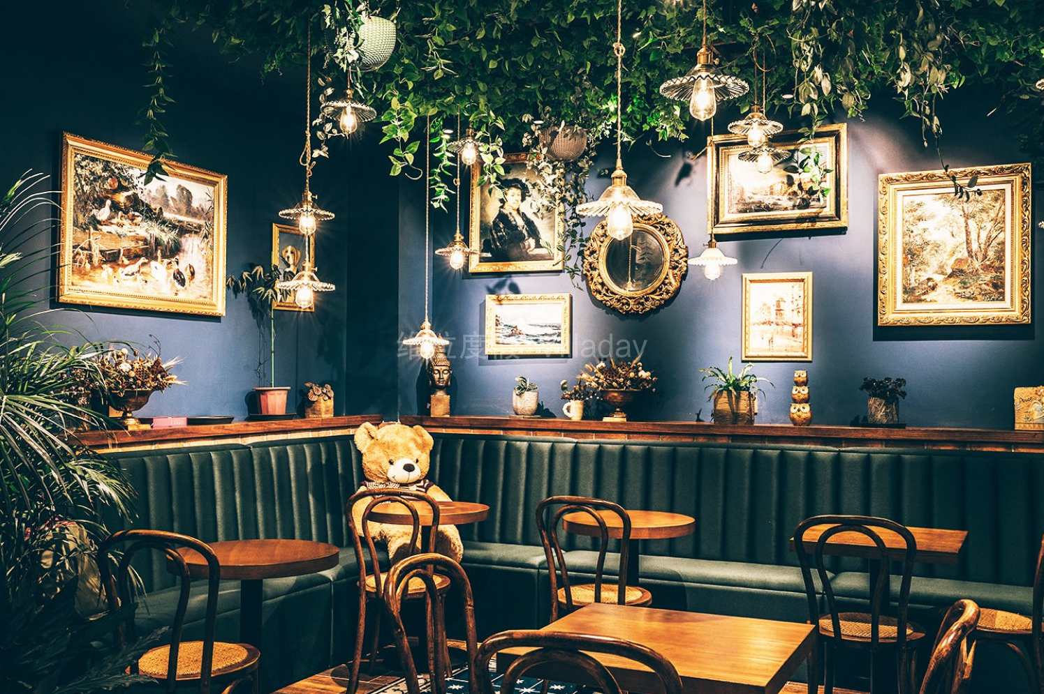 海岩 海“眼”看酒店