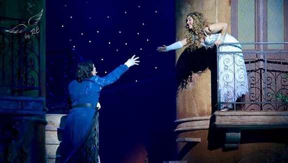 英国戏剧《罗密欧与朱丽叶》赏析