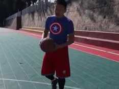 篮球明星技巧动作教学_科比进攻逻辑_科比曼巴晃动进攻,第1张 篮球明星技巧动作教学_科比进攻逻辑_科比曼巴晃动进攻,第1张