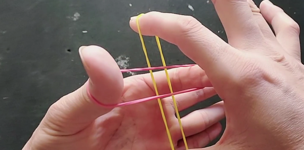 橡皮筋魔术教学视频讲座简单易学全4集,魔术,小魔术,第1张