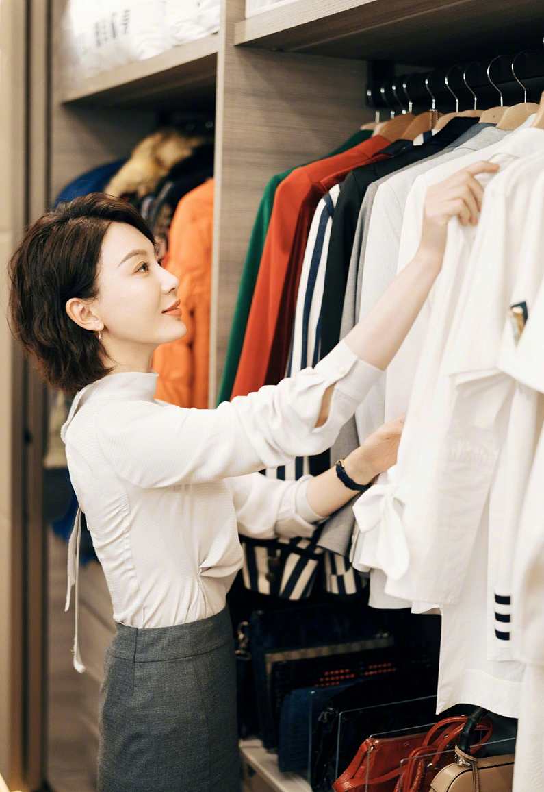 李昀 职场着装秘籍-商务与社交高清,专业,沟通,男人,第1张 李昀 职场着装秘籍-商务与社交高清,专业,沟通,男人,第1张