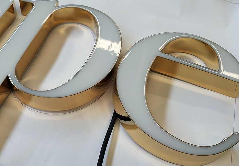 树脂发光字教程 外喷射罩光面简易制作方法,第1张