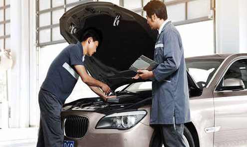 《宝马汽车维修与保养》