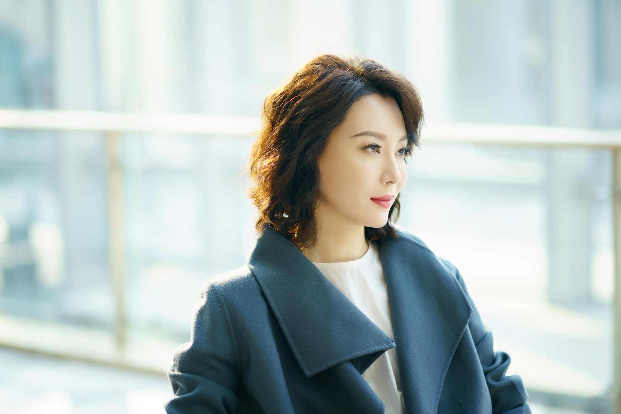 职场不相信眼泪（40集)(播音——吴舒媛_卢奕林)