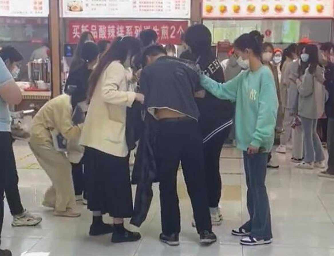 记者门-职业出轨（全集)(播音——摩崖)