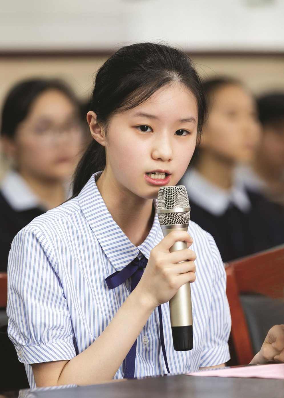 吴妍姝 高中作文写作新技能-与万能素材说NO