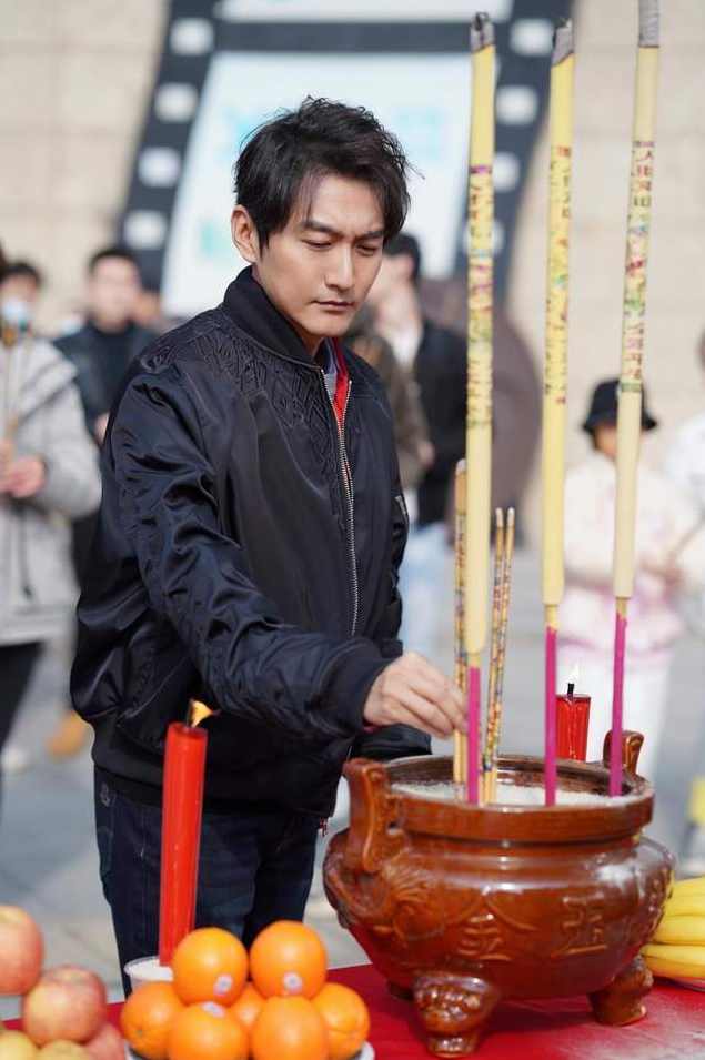 交易-命运不是辘轳（全集)(播音——林希),成长,第1张