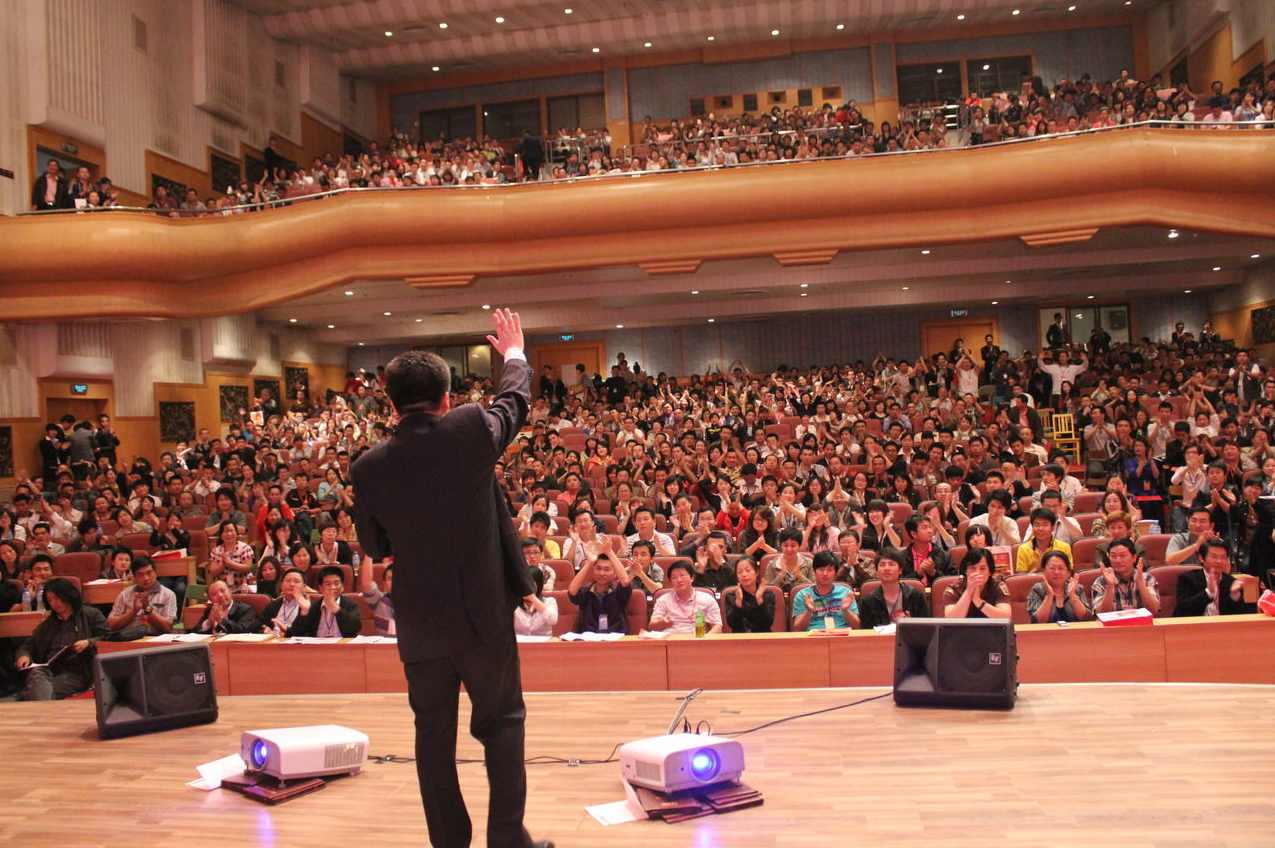 石真语 中国式销售沟通-如何把握客户心理