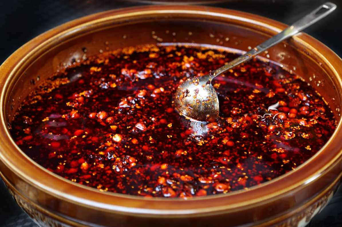 原版视频 红油煎饼和黄河夹肉饼制作技术视频,第1张