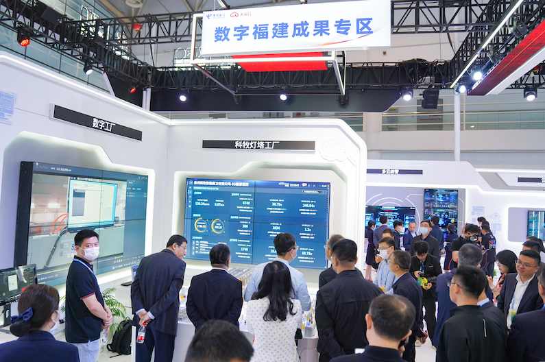 中国创盟云致富平台等全自动赚钱机器自动财富机最新版源码+视频（价值698元）,课程,客户服务,第1张