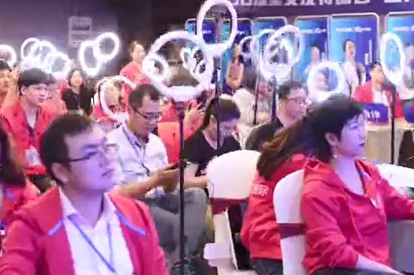 5G短视频抖音实操变现课程，自媒体，无谓引流变现，5G短视频抖音自媒体高效引流变现秘籍,课程,定位,网赚,第1张